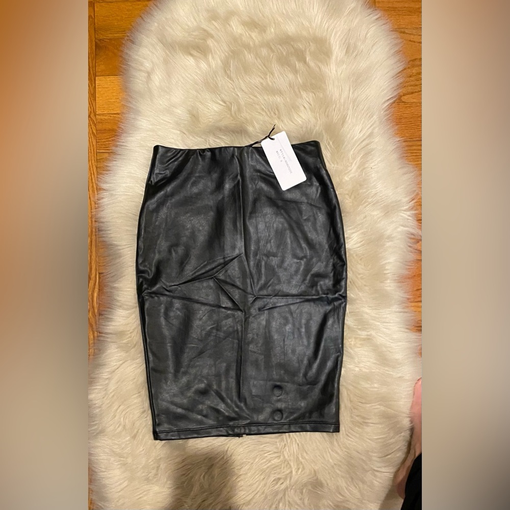 Faux leather black skirt